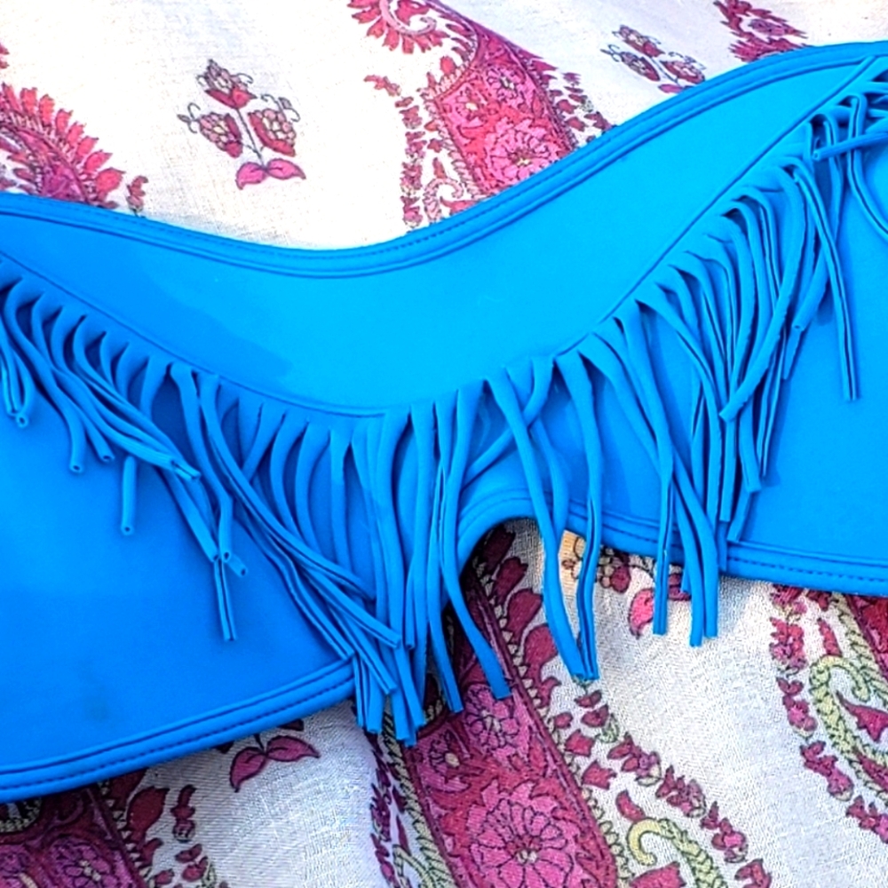 🧜‍♀️BodyGlove fringe bikini top